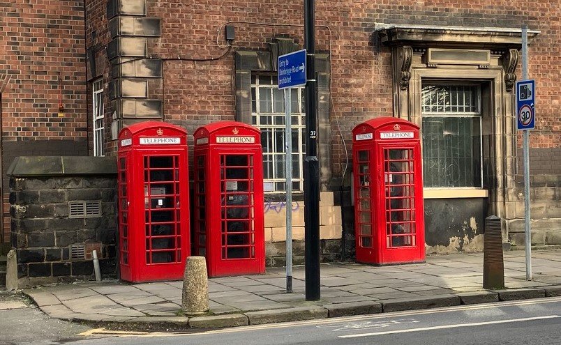  Telephone kiosks, Headingley Lane © RT