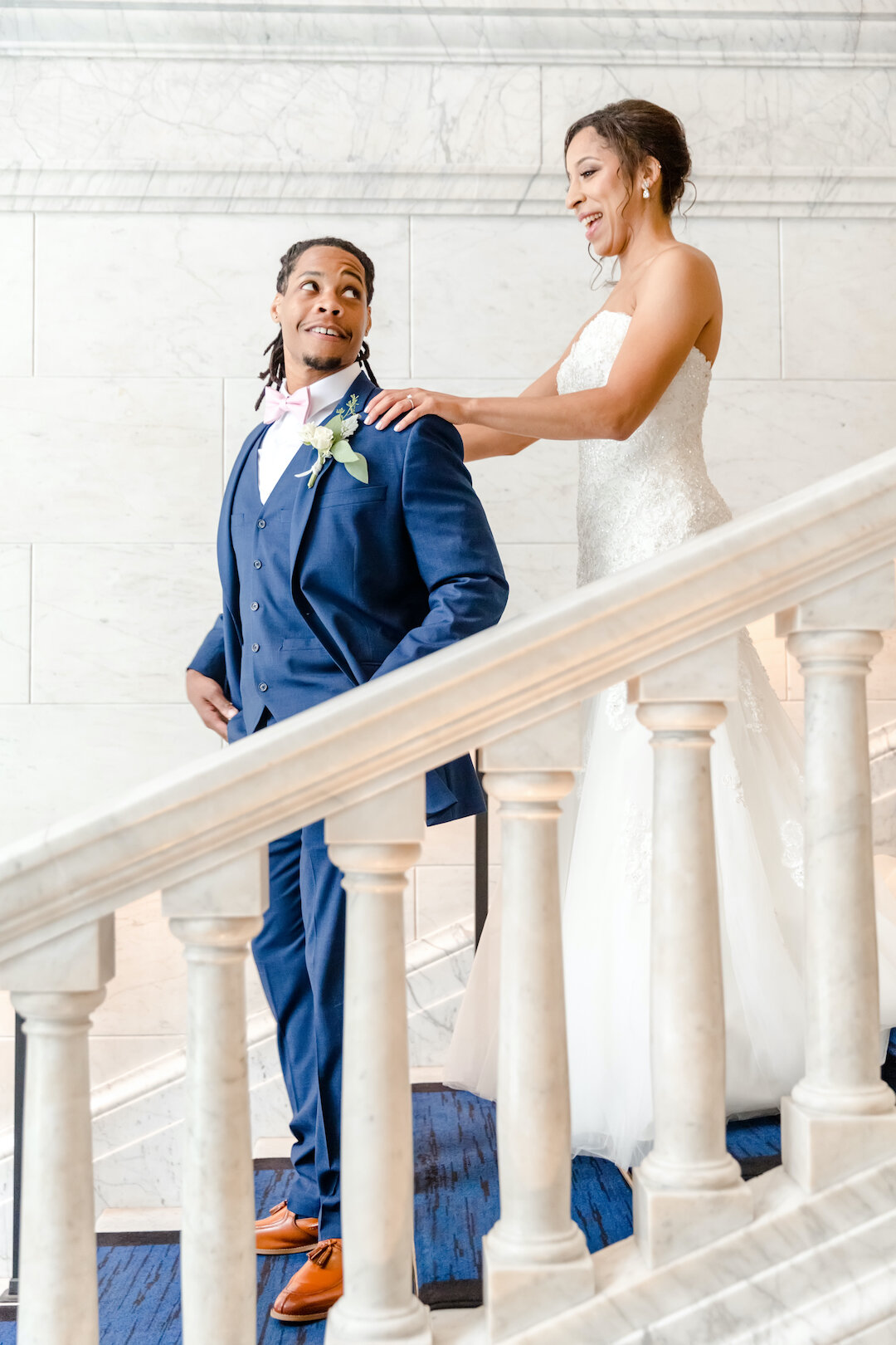 Romantic Chicago wedding at Room 1520 captured by Something Blue Photography Designed. See more elegant wedding ideas at CHItheeWED.com!