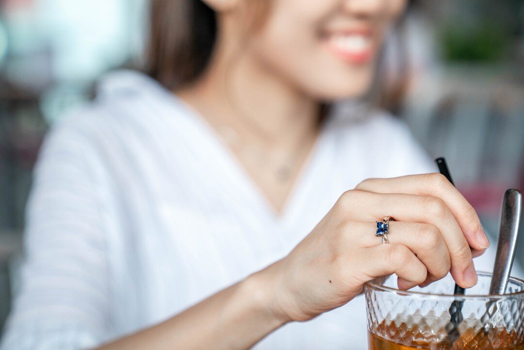 Summer is here. What are you wearing for tea time with friends?

Featured Styles: 
Calla Butterfly Collection
18K White Gold Sapphire Butterfly Ring R39-147307