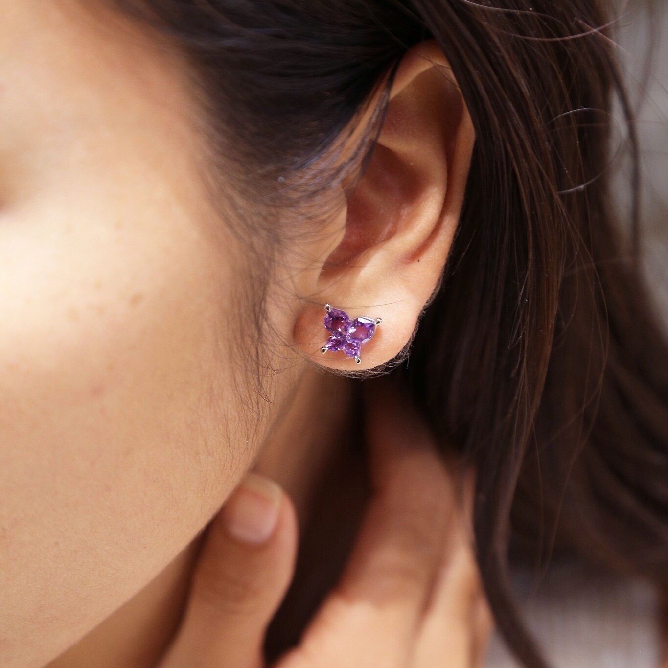 Nothing is more vivid than having stunning violet butterflies on both your ears. 

Featured Styles: 
Calla Butterfly Collection
18K White Gold Butterfly Amethyst Earrings
E31-142781

#callacutjewelry #callamoments #callabutterfly #calla #callacut #fi