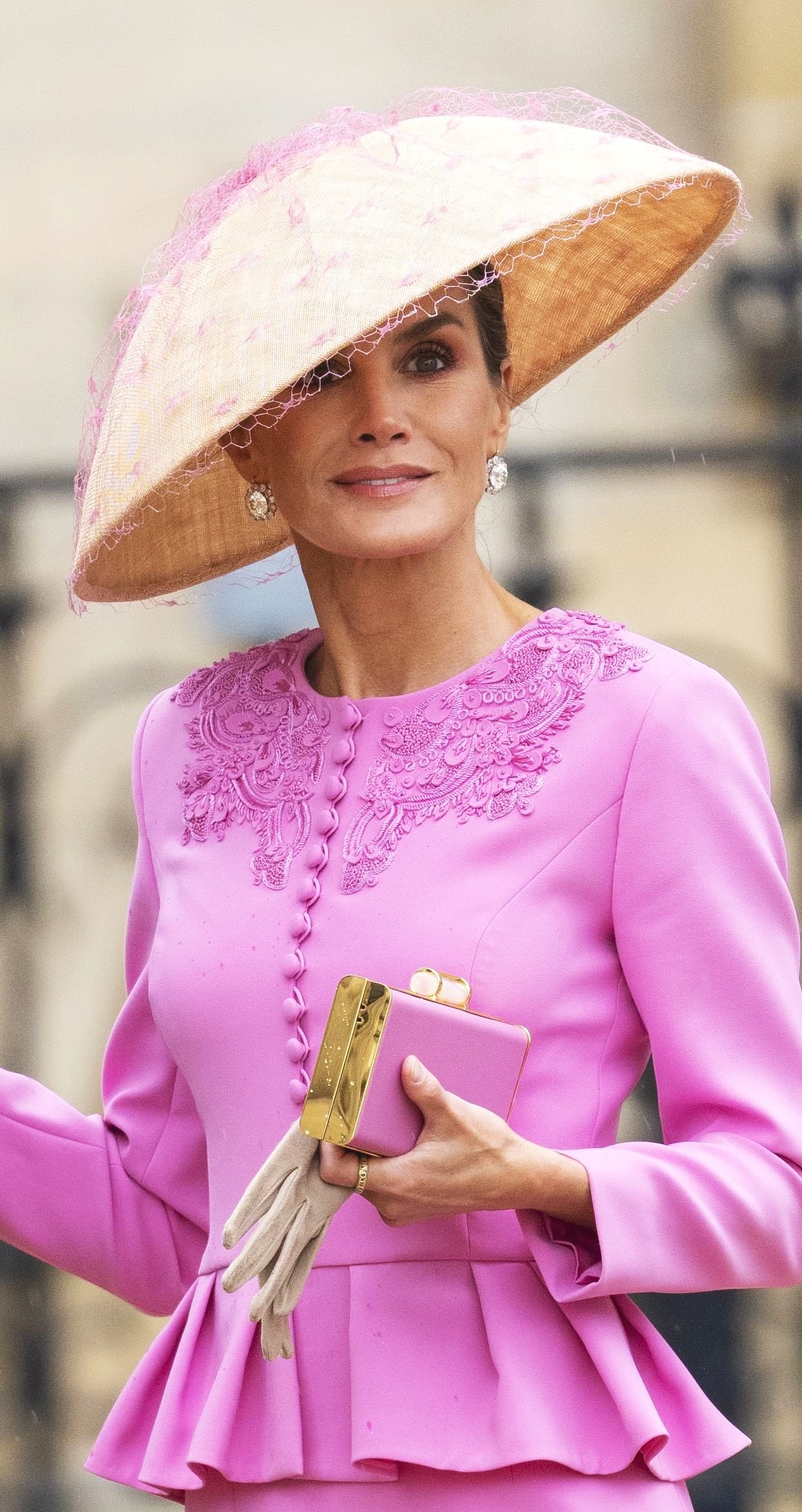 queen_letizia_coronation06.jpg