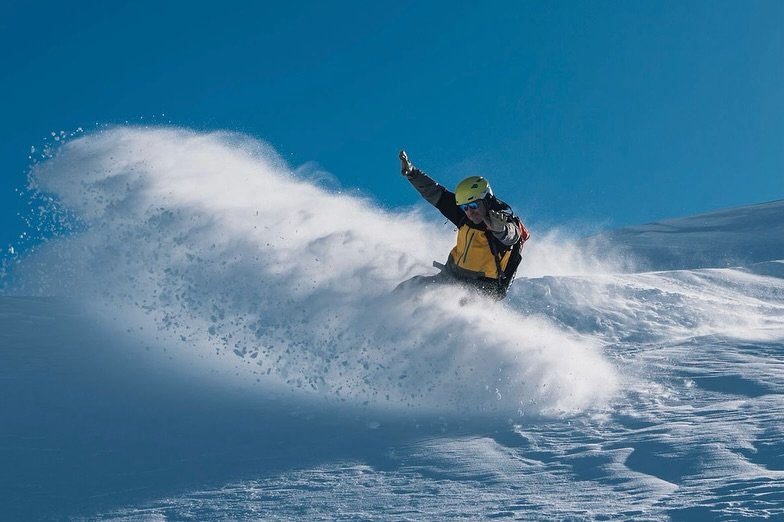 Our Pete in @la_plagne last winter. There to do the North Face of the Bellecote, tales of which will be up on our site soon.
Pics by @caljelley and big thanks to @heavenpublicity