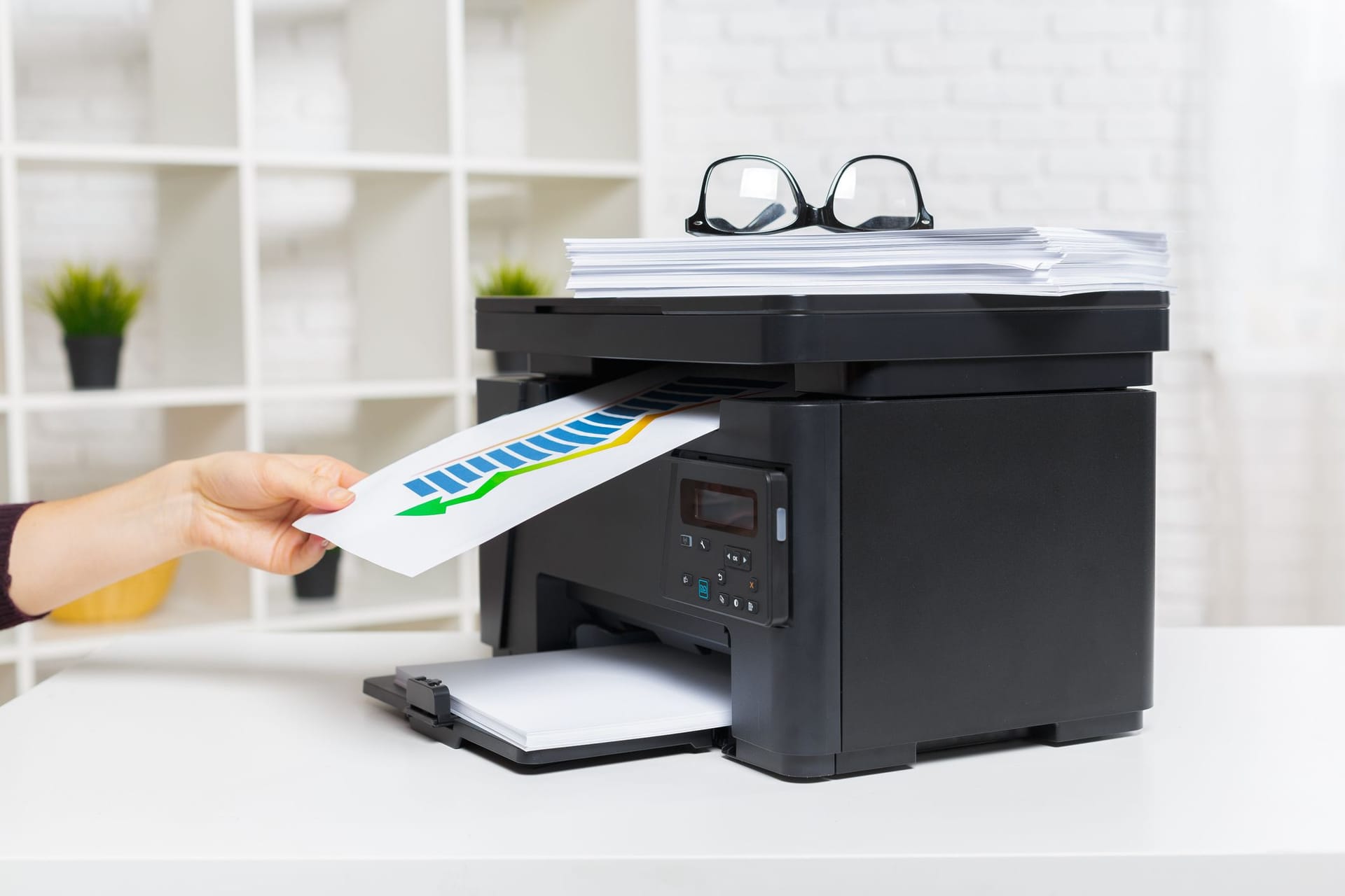 Multifunktionsdrucker von Canon, Epson und Co. schneiden im Test der Stiftung Warentest am besten ab.