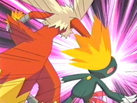 Blaziken usando puño fuego.