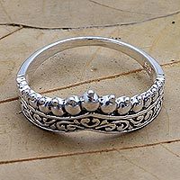 Sterling silver band ring, Crowned