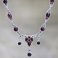 Garnet choker, Classic Beauty