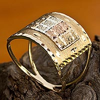 Tri-color gold cocktail ring, Precious Delirium