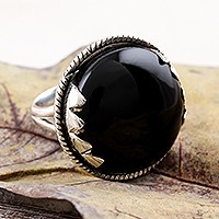 Onyx cocktail ring, Mountain Range