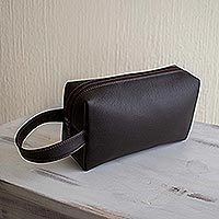 Leather toiletry case, Man of the World in Coffee