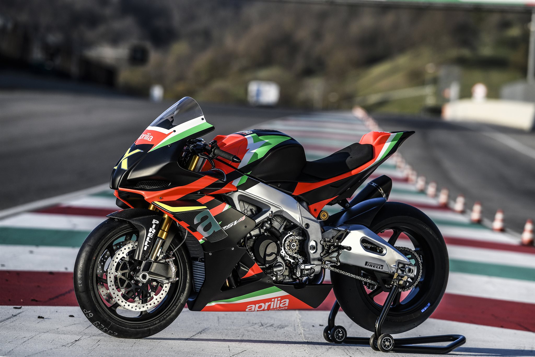 Aprilia RSV4 X streng limitiertes Performance Modell