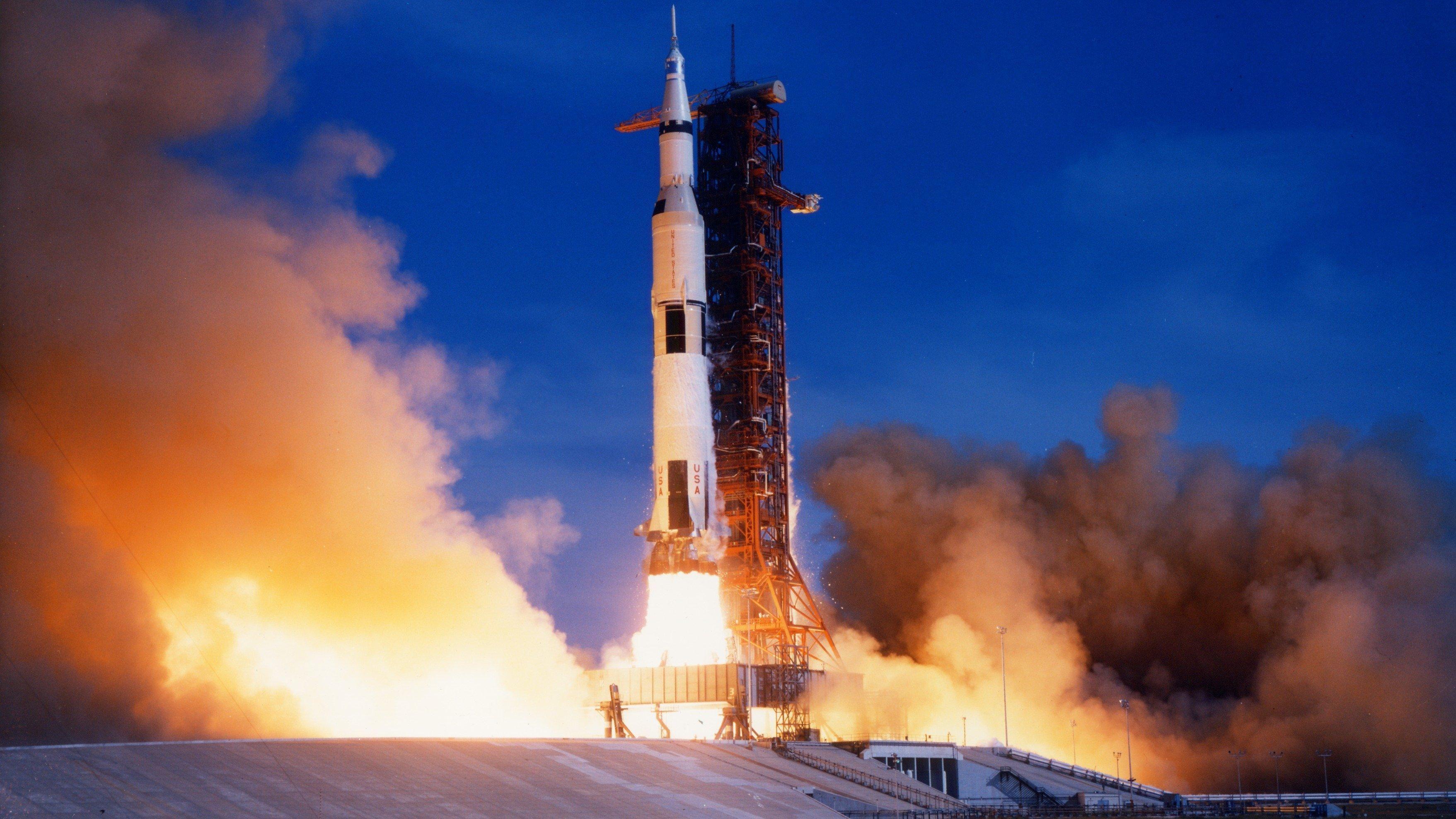 Saturn V Launch HD Wallpaper