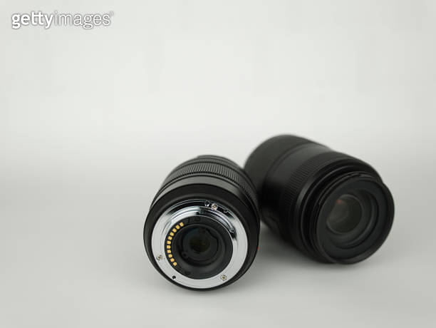 The front and back of camera lenses 이미지 (1210223100) - 게티이미지뱅크