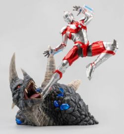 ULTRAMAN -  ULTRAMAN VS BLACK KING FIGURE - EXCLUSIVE EDITION