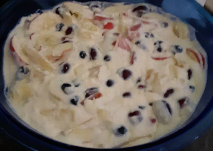 Steps to Prepare Super Quick Homemade Creamy Cheesecake Fruit Salad