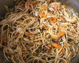 A picture of step 6 of Veg Schezwan Noodles.