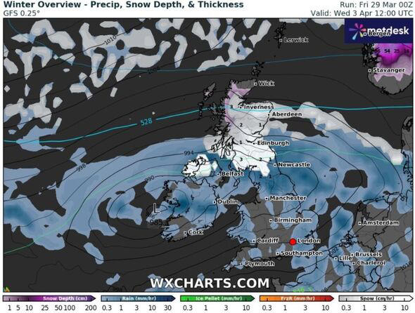 UK weather maps show Britain hammered by 96 hours of non-stop snow