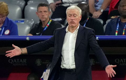 « Il ne se passe plus rien »… Pour vous, Deschamps doit laisser la main