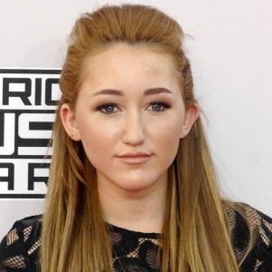 Noah Cyrus Age