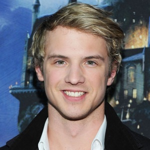 Freddie Stroma Age