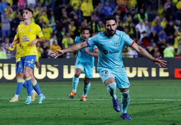 Gündogan scored Barcelona's winner after being awarded a controversial penalty in the last minute.