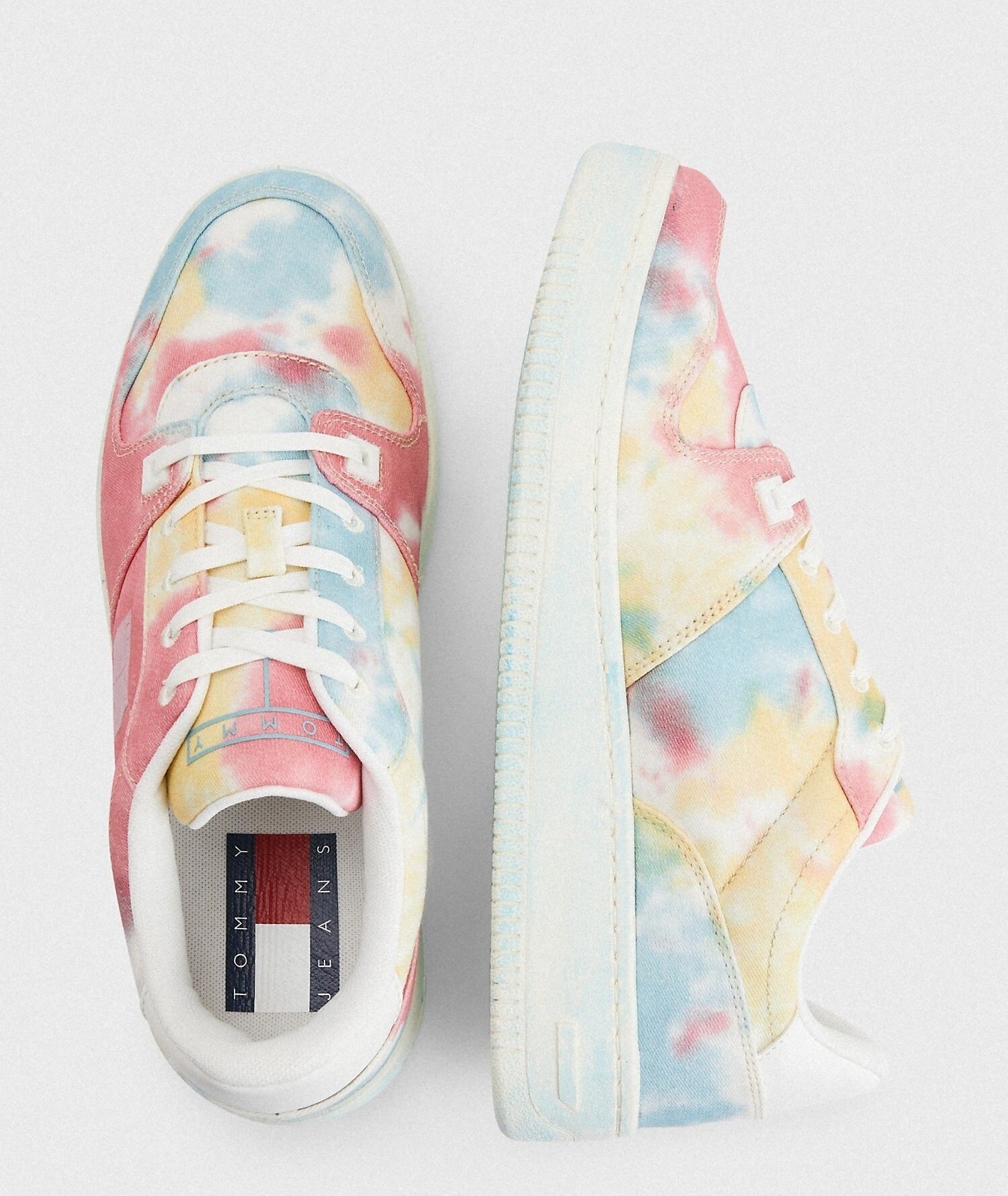 tie dye shoes with laces and cushioned sides