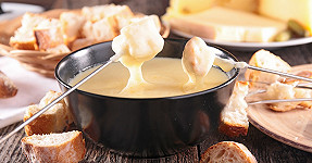 La fondue savoyarde, la recette idéale pour les froides soirées d'hiver ! 