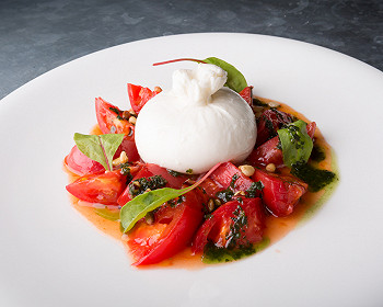 Salade tomates et burrata