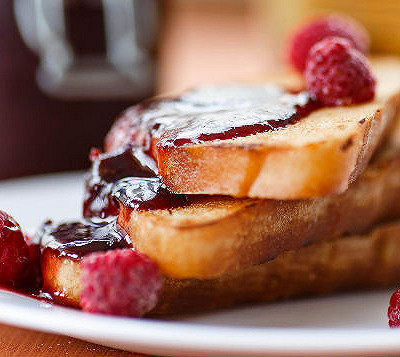 Pain perdu aux framboises