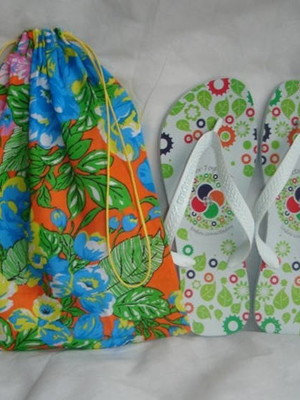 Embalagem havaianas em chita p/ festas