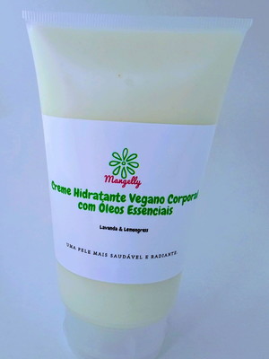 Creme hidratante corporal vegano com óleos essenciais