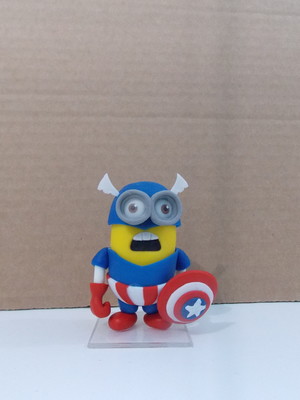 Minion capitão américa pequeno