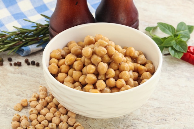 Premium Photo | Boiled natural organic chickpea in the bowl