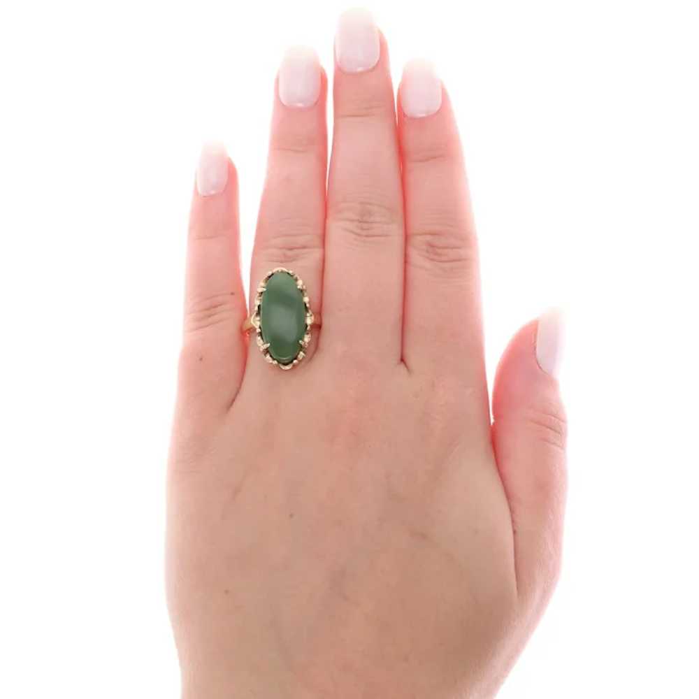 10k Yellow Gold Oval Jade Ring - image 5