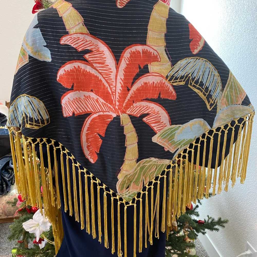 Beautiful Farm fringed shawl. Like new - image 1