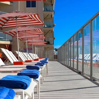 Chairs on the terrace Beach Terrace Inn