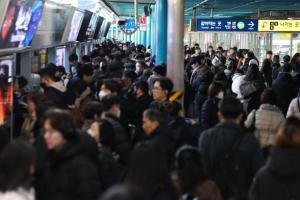 Seoul subway fares to rise amid KORAIL's deficit operations 