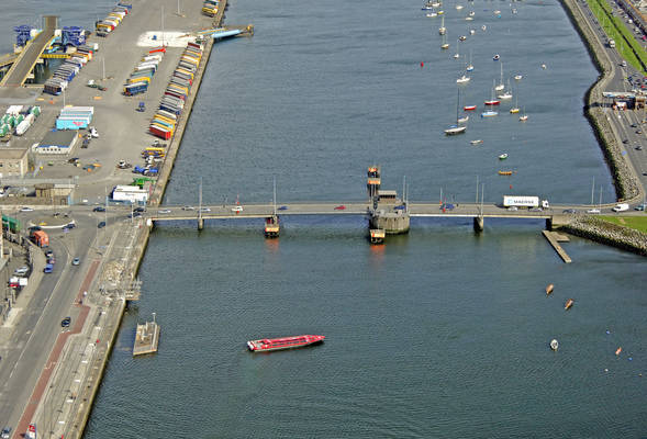 East Link Lift Bridge