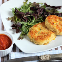 Pastelitos de patata y atún. Receta fácil y rica para la cena