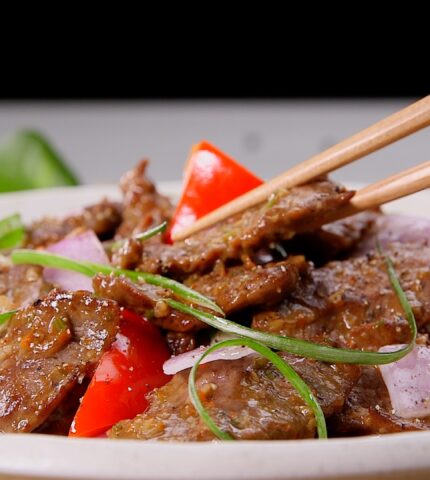 Black Pepper Beef Stir Fry