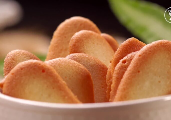 Langues de Chat | French Cat Tongue Cookies