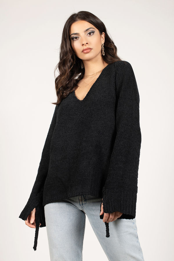 Bella V-Neck Sweater - Black