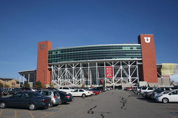 Bilety na UCLA Bruins at Utah Utes Football Rice Eccles Stadium Salt ...