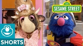 Sesame Street: Super Grover Helps a Cow Down the Stairs