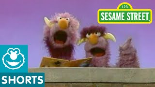 Sesame Street: Two Headed Monster Reads A Story