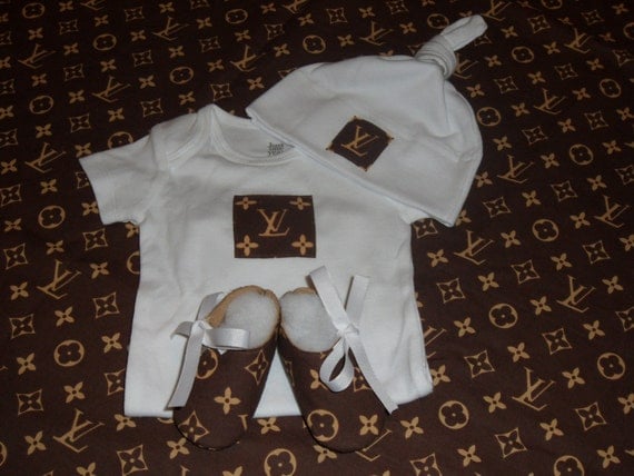 Designer Inspired iLouisi iVuittoni Print iBabyi Set