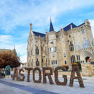 Astorga monumental, dulce y viajera