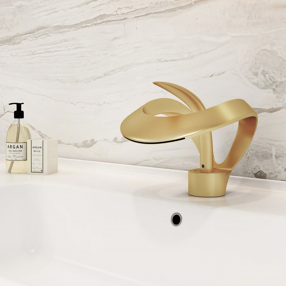 Waterfall Bathroom Sink Faucet in Gold Single Handle Solid Brass