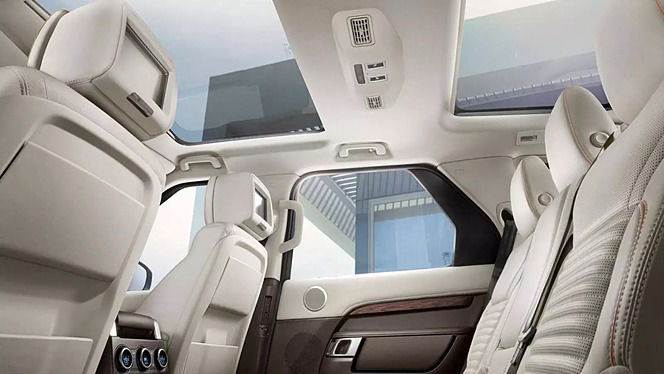 Land Rover Discovery Interior