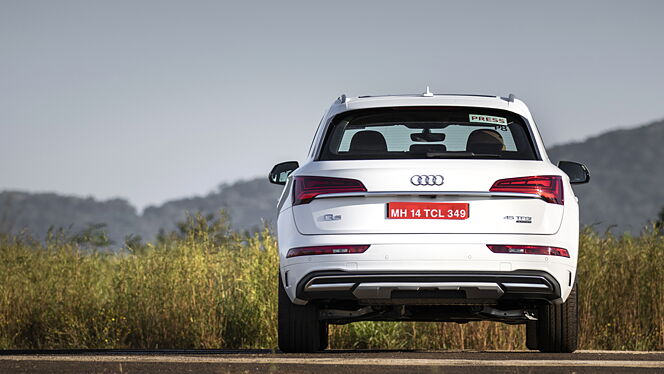 Audi Q5 Rear View