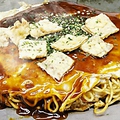 料理メニュー写真 《自分で焼く》広島お好み焼イカ天そば入り